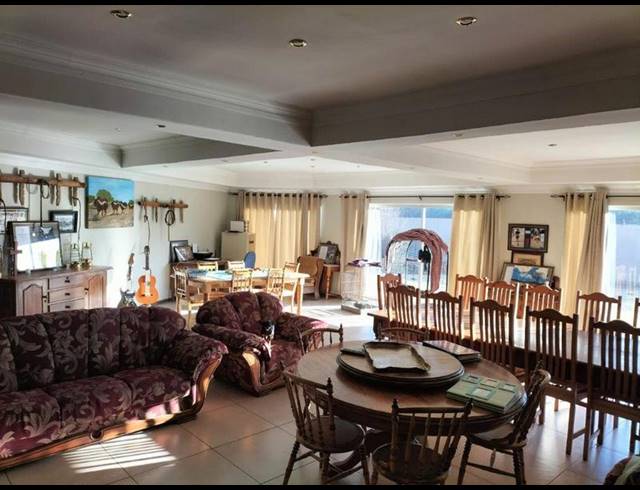 5 BEDROOM HOUSE FOR SALE IN CLOCOLAN